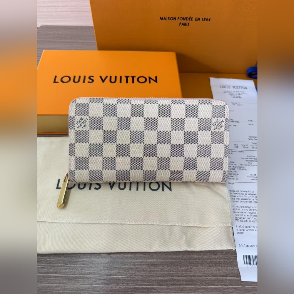 Louis Vuitton Damier Azur Zippy Wallet